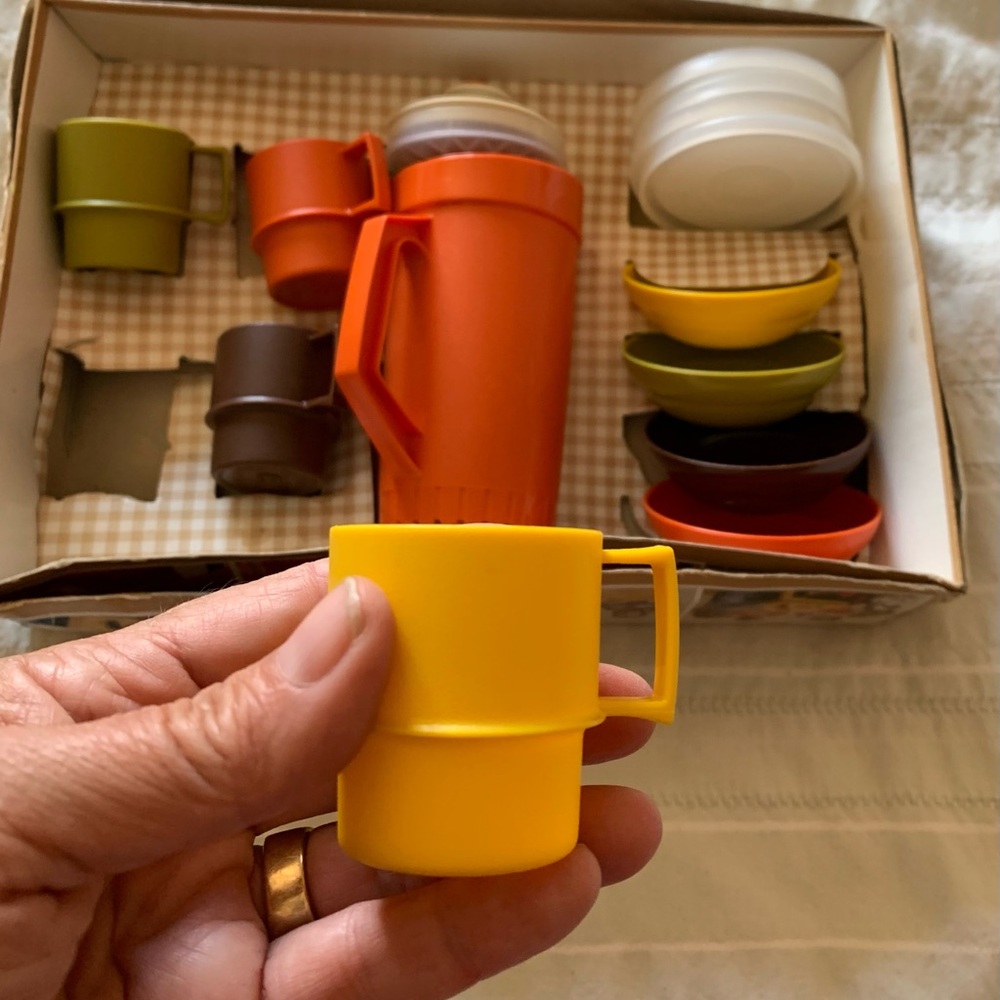 TUPPERWARE | Vintage Mini Serve-It Set with Original Box - Picture 3 of 8